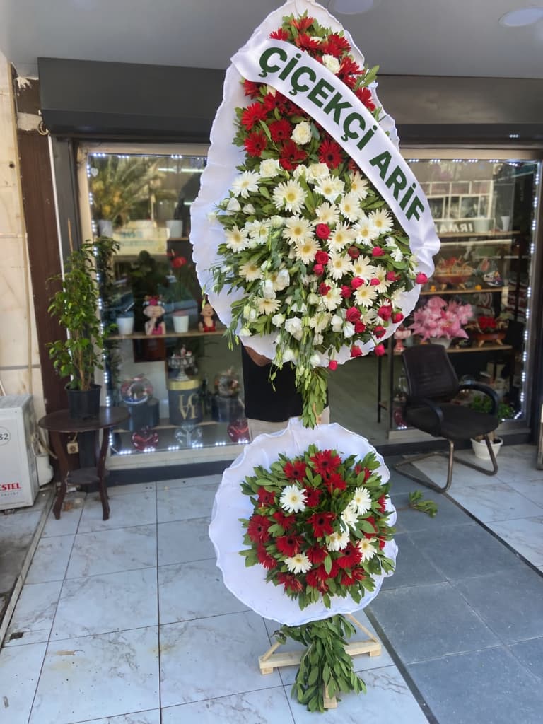 Kırmızı Beyaz Gerberalı 2 Katlı Çelenk
