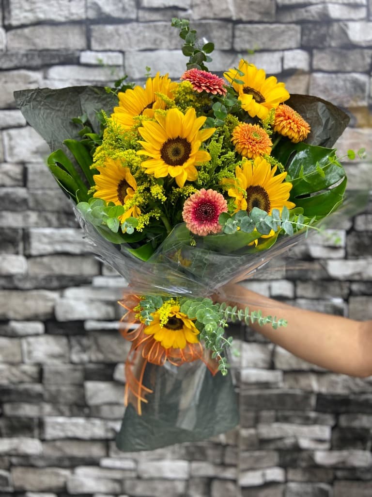 İthal Gerbera ve Ayçiçeği Tasarım Buketi