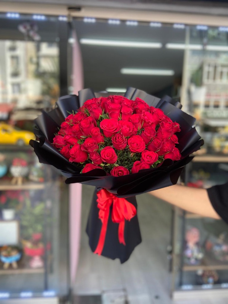 61 Gül Buketi Kırmızı
